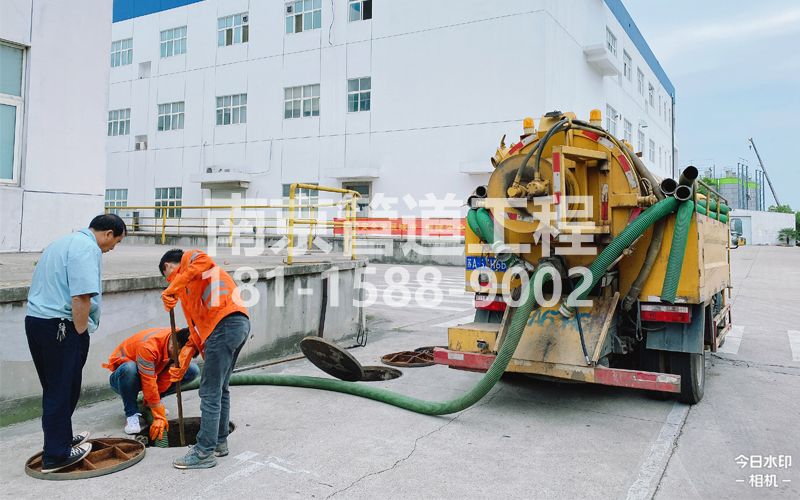 256宁海路电子厂抽粪