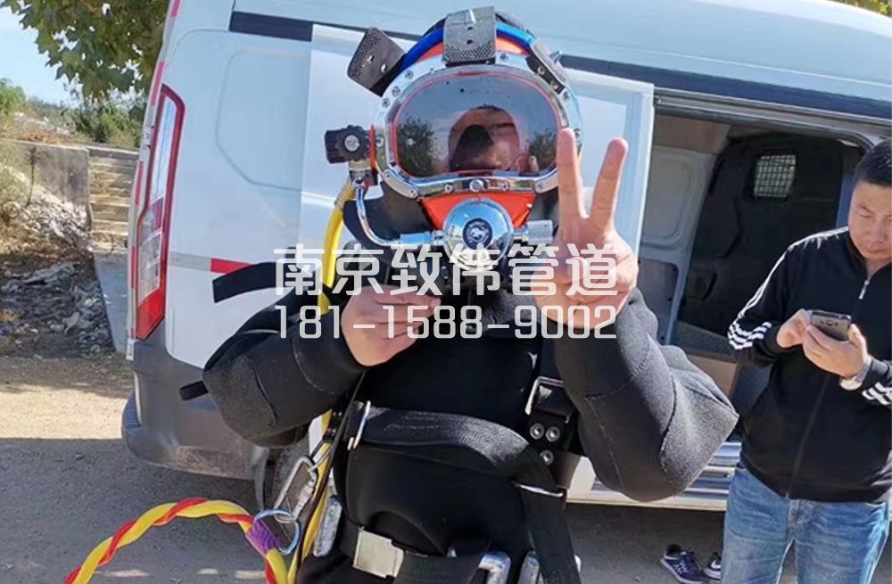 宁海路沉淀池清底